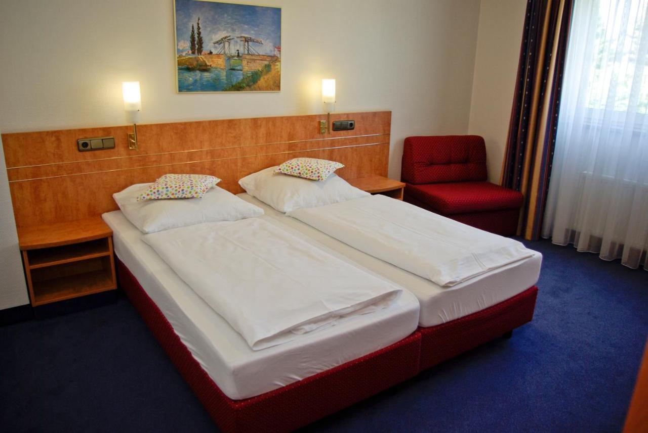 Airport Business Hotel Koeln Room photo
