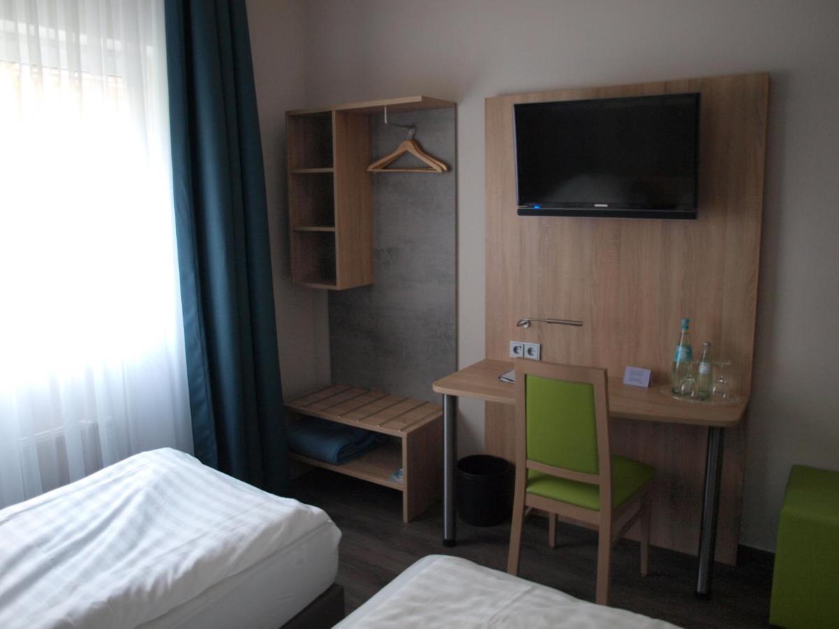 Airport Business Hotel Koeln Exterior photo