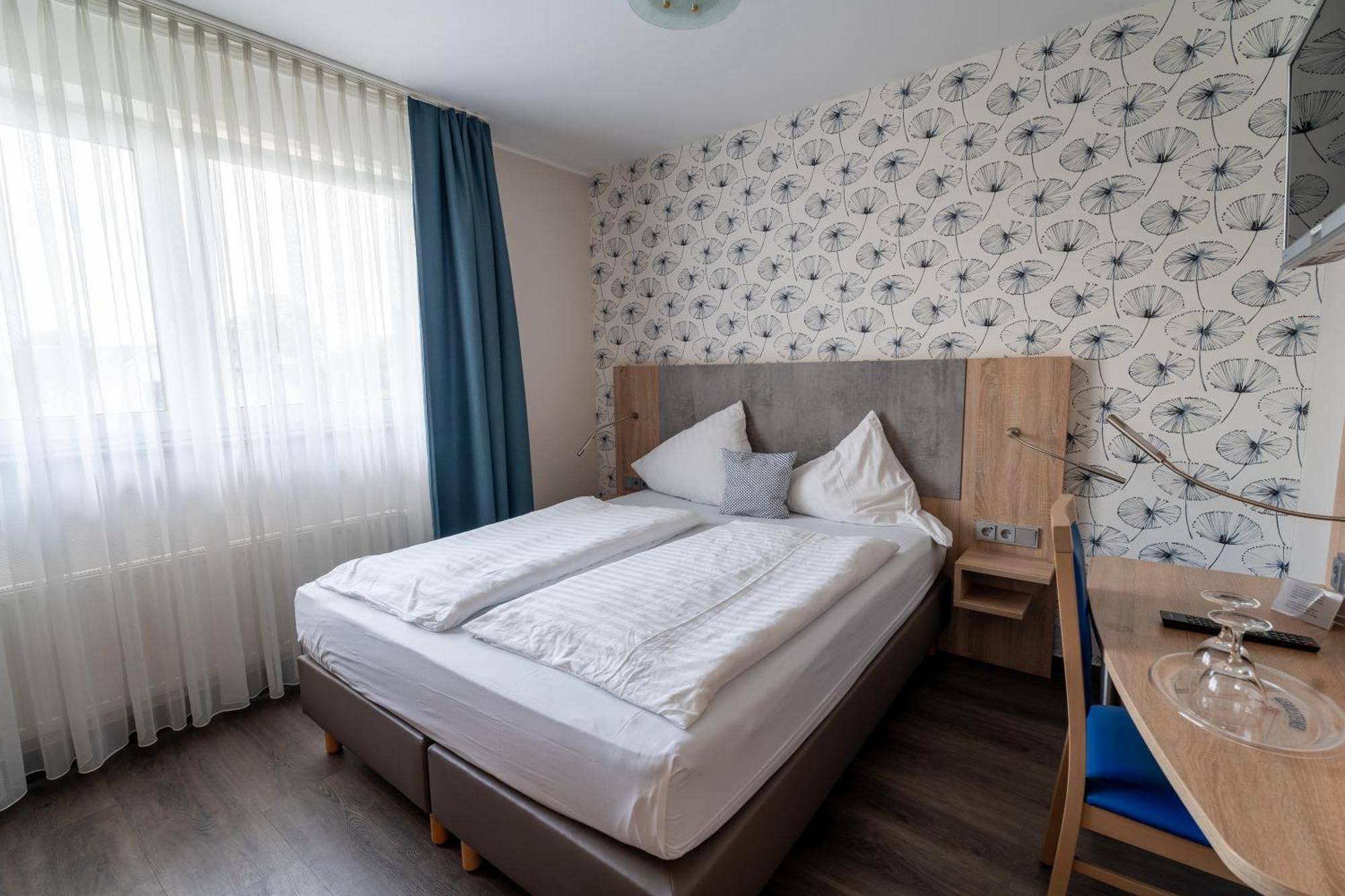 Airport Business Hotel Koeln Exterior photo