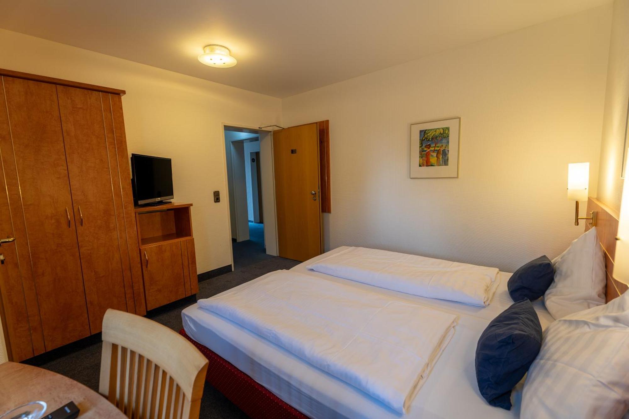 Airport Business Hotel Koeln Exterior photo
