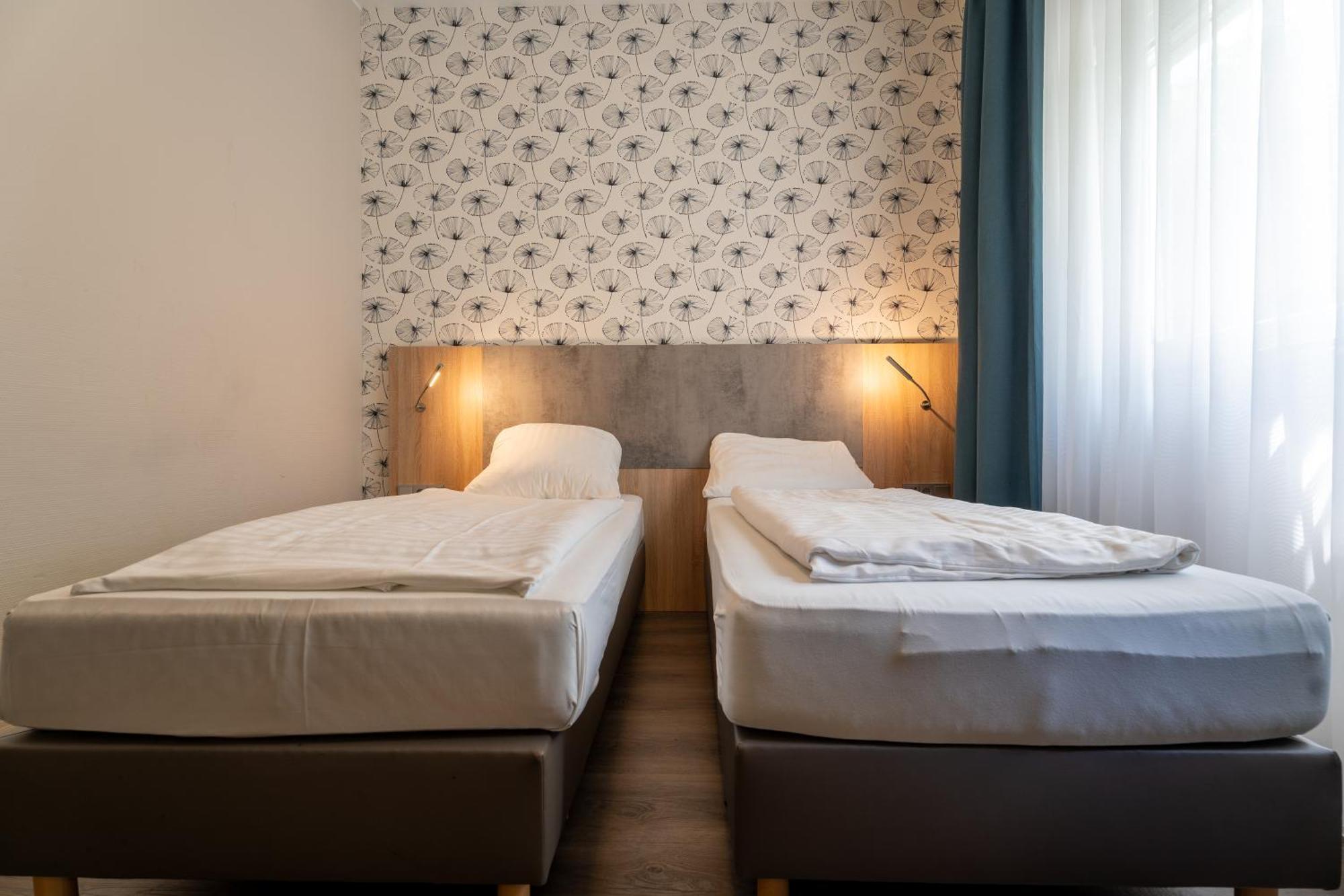 Airport Business Hotel Koeln Exterior photo