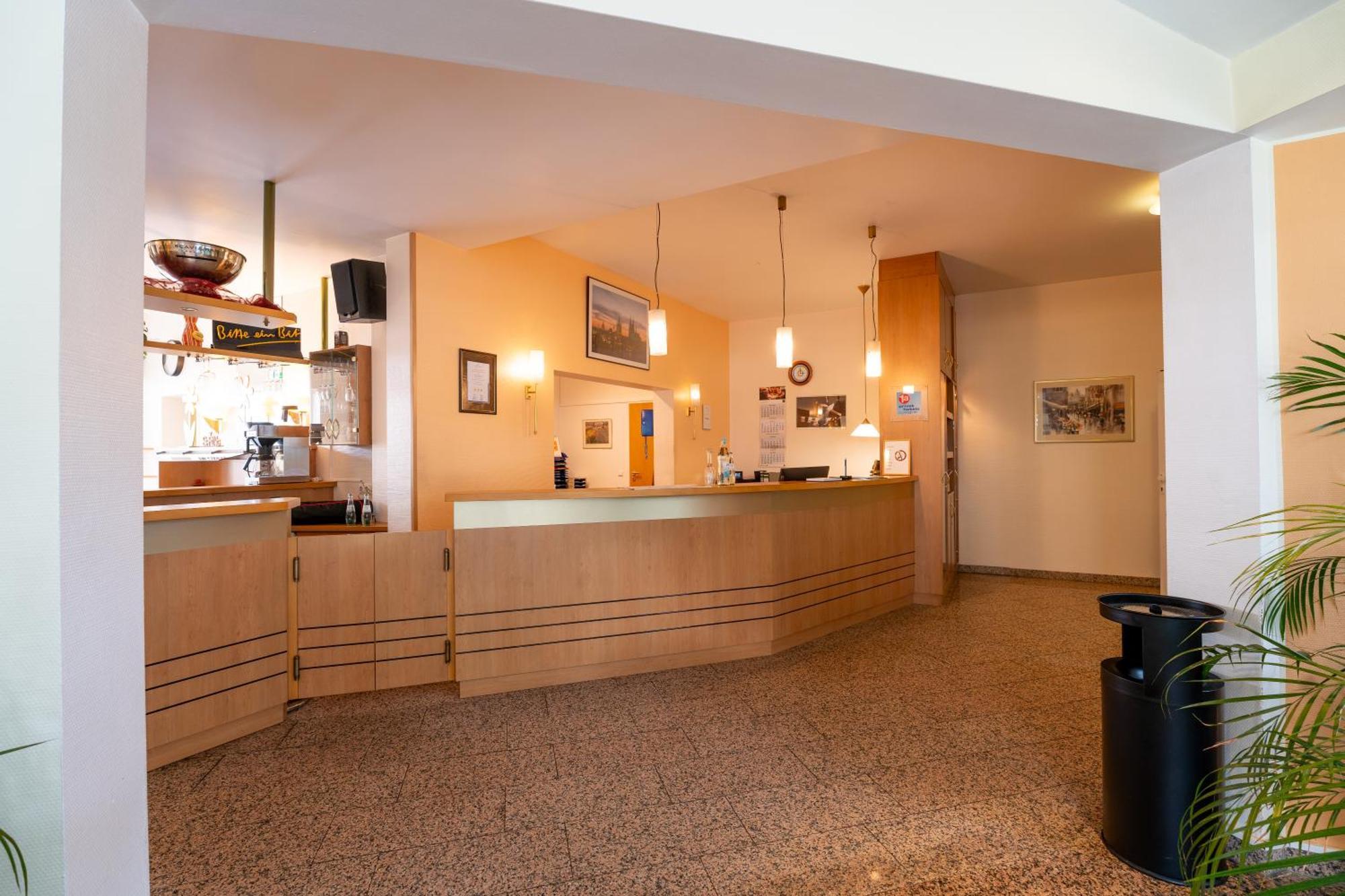 Airport Business Hotel Koeln Exterior photo